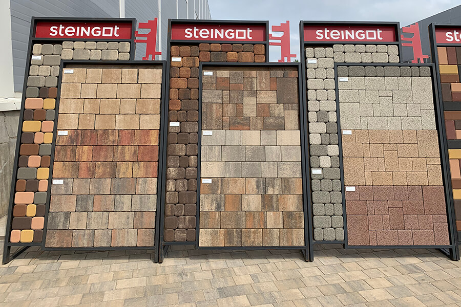 В офисе продаж Steingot экспозиция более 2000 м2 В офисе продаж Steingot экспозиция более 2000 м2